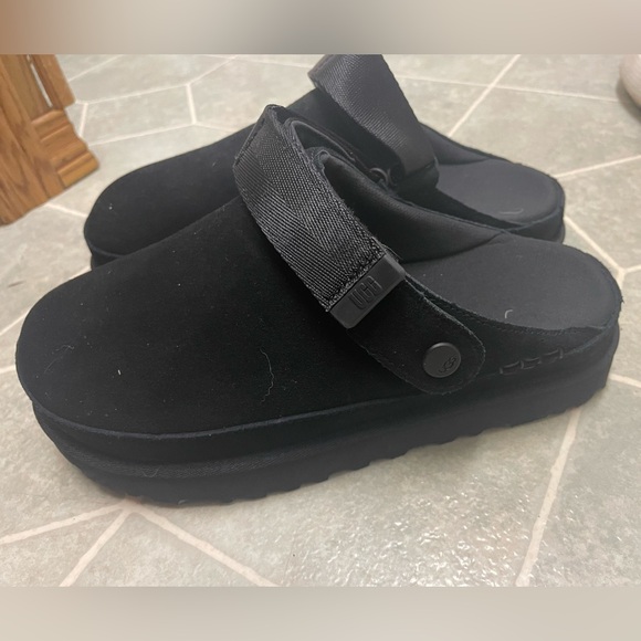 Ugg golden star clogs size 7.5 brand new - Picture 1 of 5
